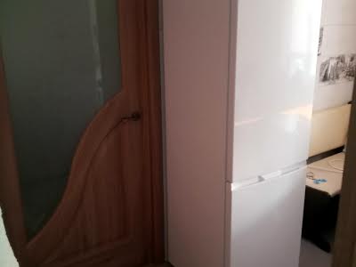 квартира за адресою Богатирська вул., 8