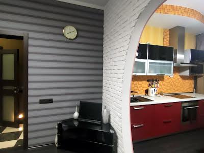 квартира за адресою Володимира Івасюка просп. (Героїв Сталінграду), 4