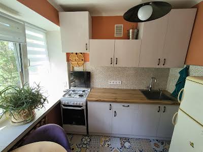 квартира за адресою Золотоустівська вул., 51