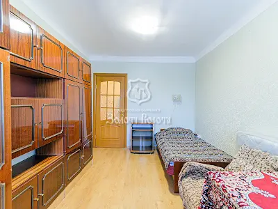 квартира за адресою Будівельників вул., 24