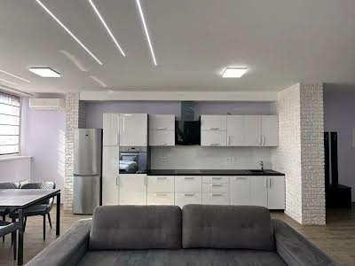 квартира за адресою Драгоманова вул., 2-Б