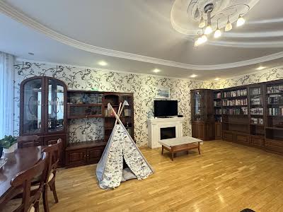 квартира за адресою Педагогічна вул., 27