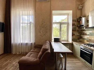 квартира за адресою Базарна вул., 49