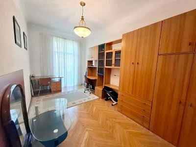 квартира по адресу Институтская ул., 16