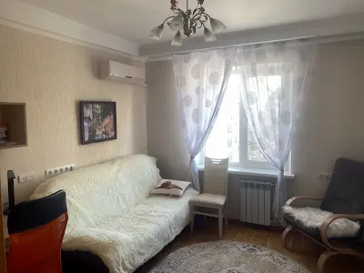 квартира за адресою Запорізька вул., 7