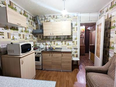 квартира за адресою Братиславська вул., 44/2