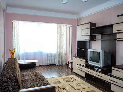 квартира за адресою Євгена Коновальця вул. (Щорса), 37
