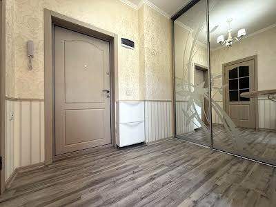 квартира за адресою Єлизавети Чавдар вул., 7