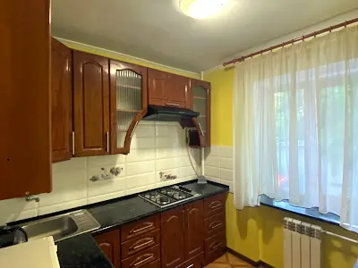 квартира за адресою Дорогожицька вул., 13