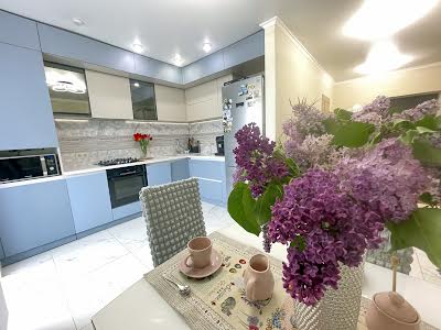 квартира за адресою Щаслива вул., 7-А