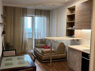 квартира за адресою Печерська вул., 6