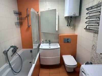 квартира за адресою Регенераторна вул., 4