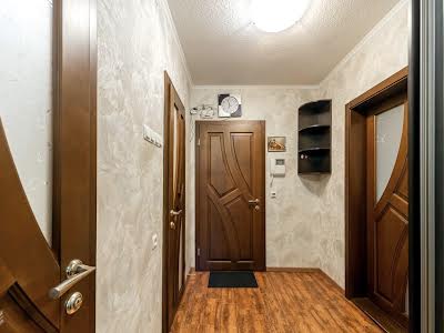квартира за адресою Академіка Доброхотова вул., 17