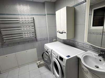 будинок за адресою Олександрівська вул., 1