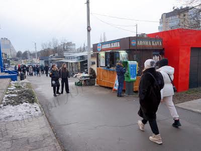 комерційна за адресою Гвардійців-Широнінців вул., 46