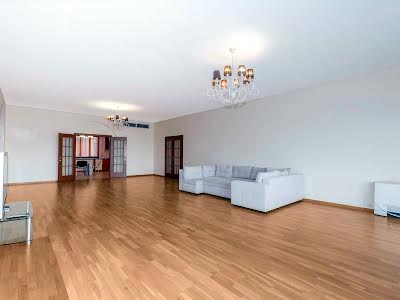 квартира за адресою Кропивницького вул., 10