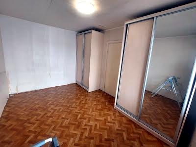 квартира за адресою Миропільська вул., 3