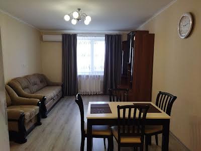 квартира за адресою Дениса Рачінського вул. (Комбінатна), 25