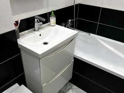 квартира за адресою Петропавлівська вул., 40