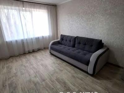квартира за адресою Соборна вул. (50 років Жовтня), 7