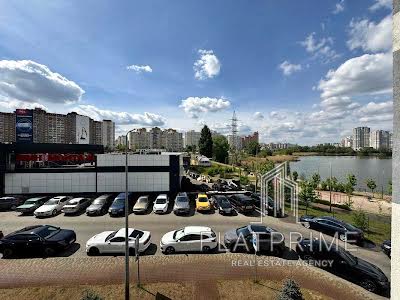 квартира за адресою Ревуцького вул., 40-Г