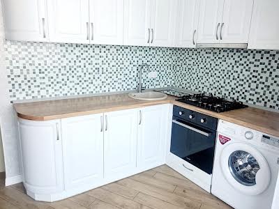 квартира за адресою Академіка Амосова вул., 63