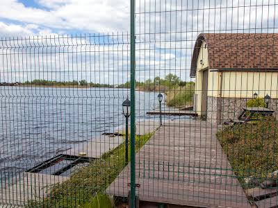 дом по адресу Центральна