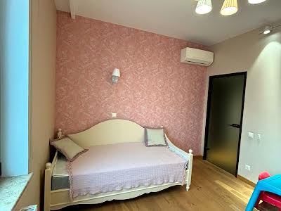 квартира за адресою Педагогічна вул., 23