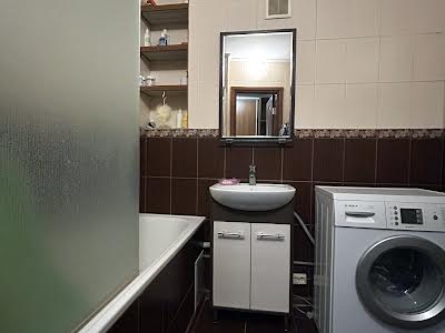 квартира за адресою Симиренка вул., 31