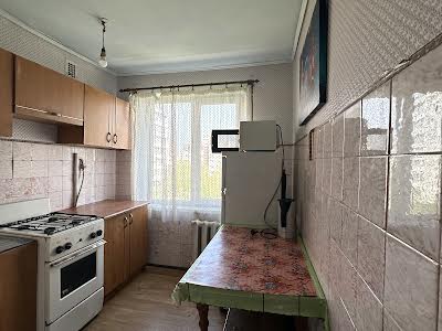 квартира по адресу Гната Хоткевича ул., 77