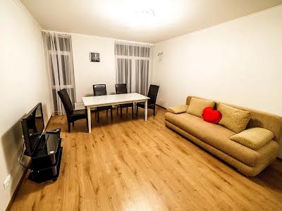 квартира за адресою Регенераторна вул., 4 к1-9