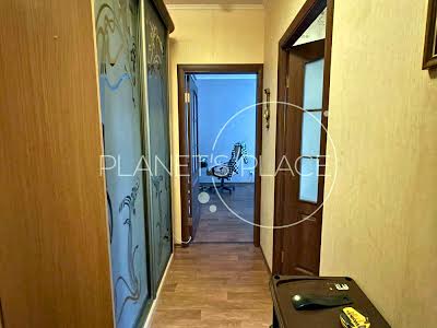 квартира за адресою Софії Русової вул., 3
