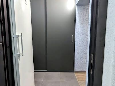 квартира по адресу Героев Небесной Сотни просп., 16/10