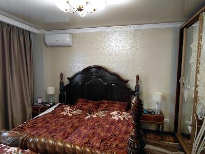 квартира за адресою Якуба Коласа вул., 2