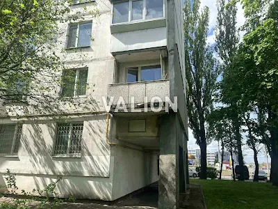 квартира за адресою Зодчих вул., 68/2