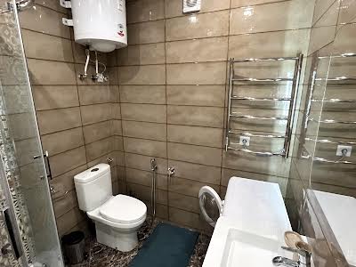 квартира за адресою Практична вул., 1