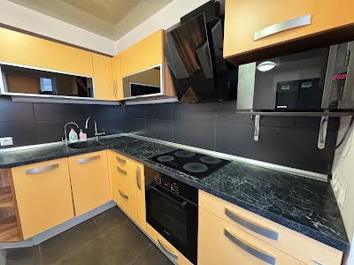 квартира за адресою Слави бульв., 21