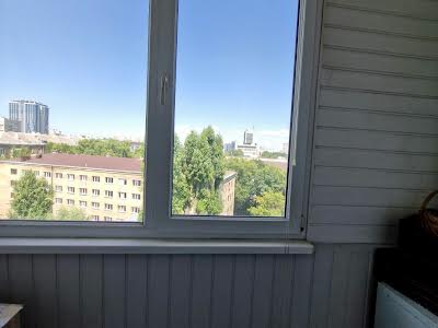 квартира за адресою Київ, Валерія Лобановського просп. (Червонозоряний), 5-А