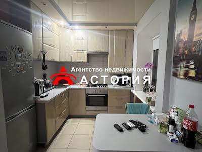 квартира за адресою Карпенка-Карого вул., 11а