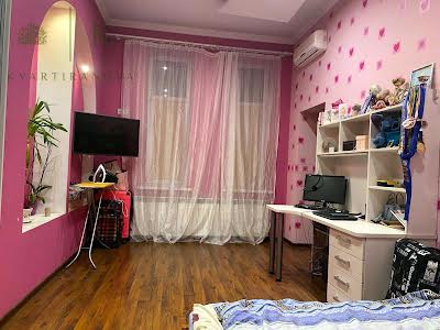 квартира за адресою Академіка Олександра Богомольця вул., 1