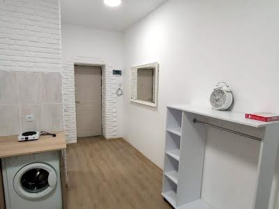квартира за адресою Мольєра вул., 75