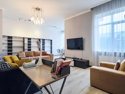 квартира за адресою Дмитрівська вул., 66а