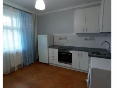 квартира за адресою Ревуцького вул., 42