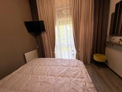 квартира за адресою Підгірна вул., 4