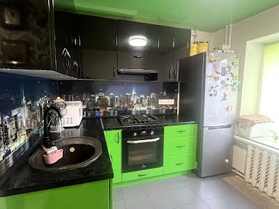 квартира за адресою Маяковського, 8