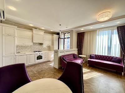 квартира за адресою Отрадна вул., 13