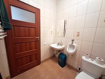 комерційна за адресою Микулинецька вул., 99А