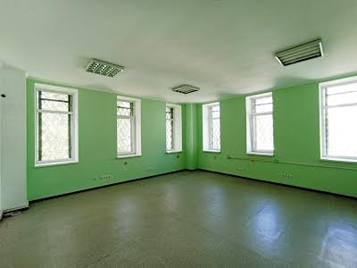 комерційна за адресою Героїв Майдану вул. (Театральна), 10