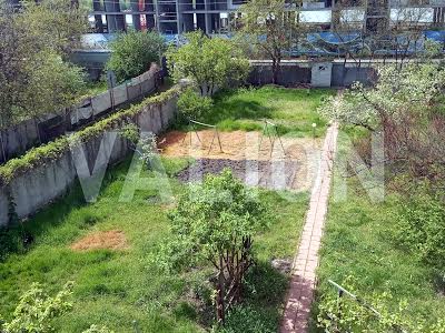 участок по адресу Центральная ул., 13