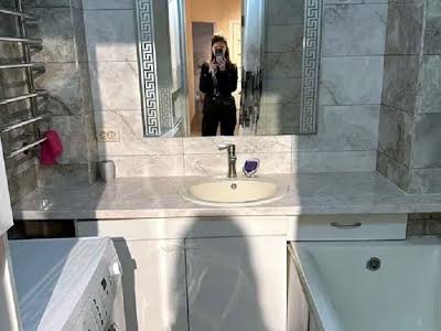 квартира за адресою Інструментальна вул., 10